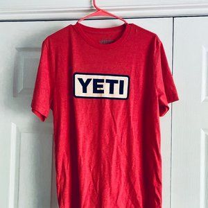 YETI COOLERS T-shirt